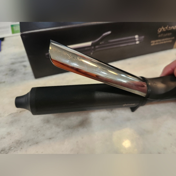 GHD curling iron - Picture 1 of 4